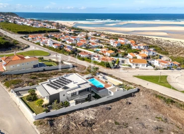 Moradia T4 para Venda em Vau