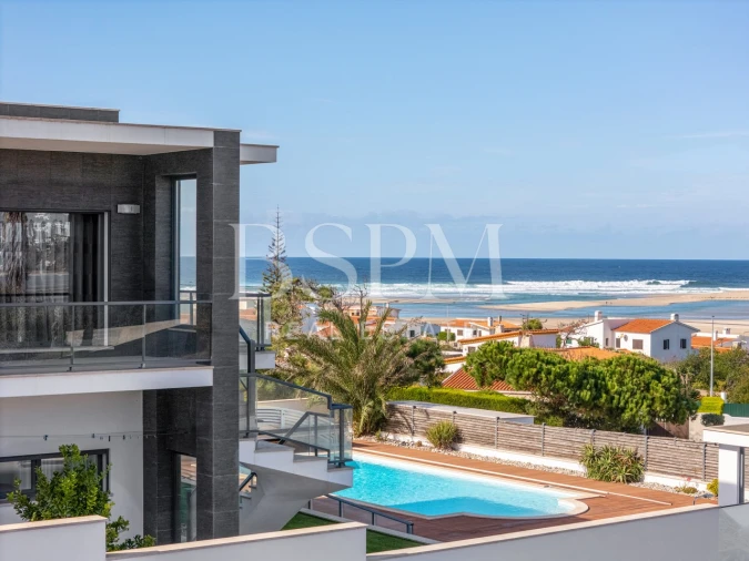 Moradia T4 para Venda em Vau Foto 6