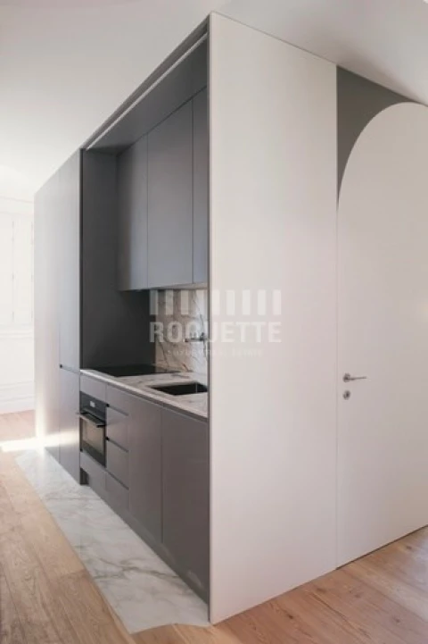 Apartamento T1 para Venda em Lordelo do Ouro e Massarelos