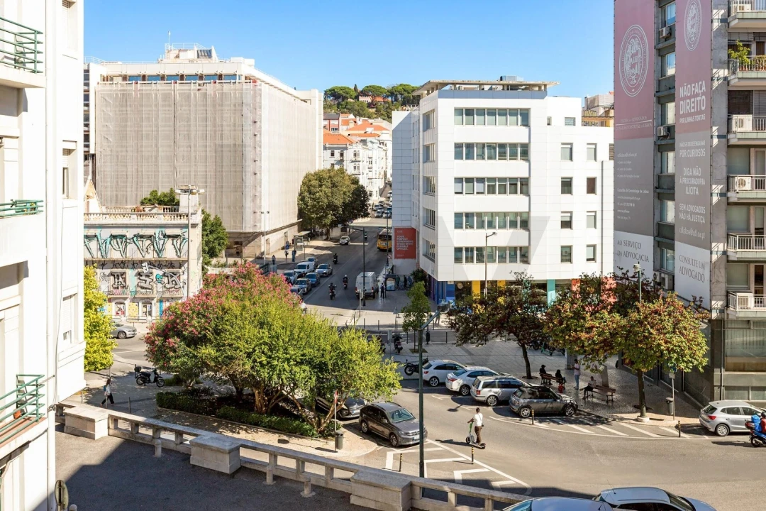 Apartamento T3 para Venda em Arroios Foto 23