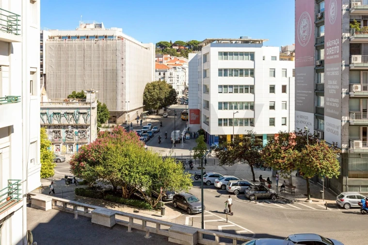 Apartamento T3 para Venda em Arroios Foto 23
