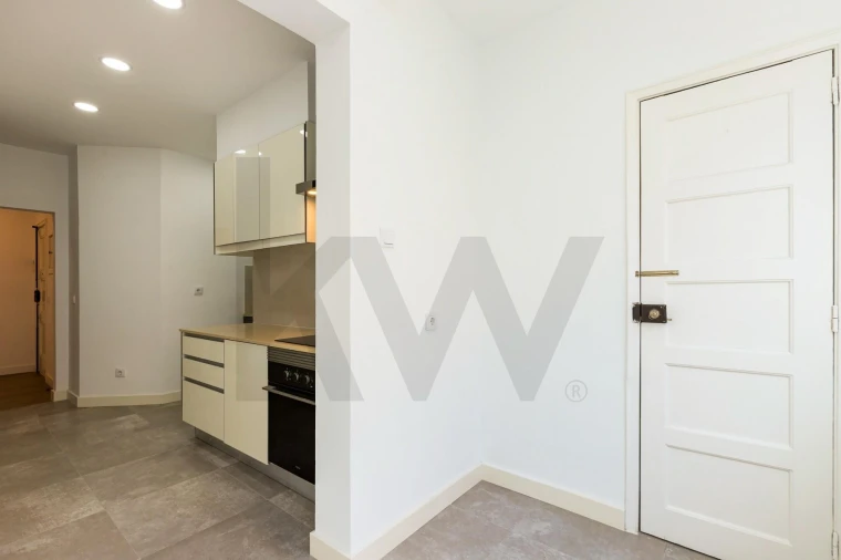 Apartamento T3 para Venda em Arroios Foto 17