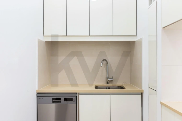 Apartamento T3 para Venda em Arroios Foto 16