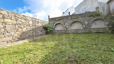 Moradia T3 para Venda em Algarvia