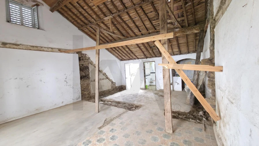 Moradia T3 para Venda em Algarvia Foto 6