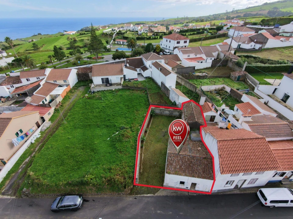 Moradia T3 para Venda em Algarvia Foto 1
