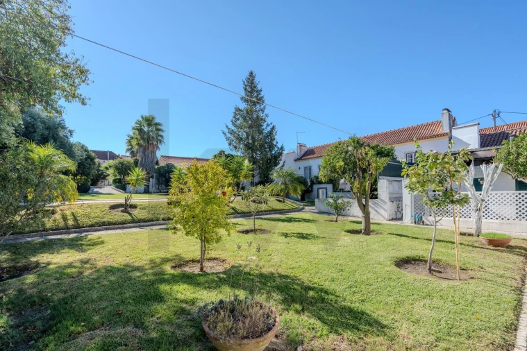Moradia T5 para Venda em Azeitão (São Lourenço e São Simão) Foto 50