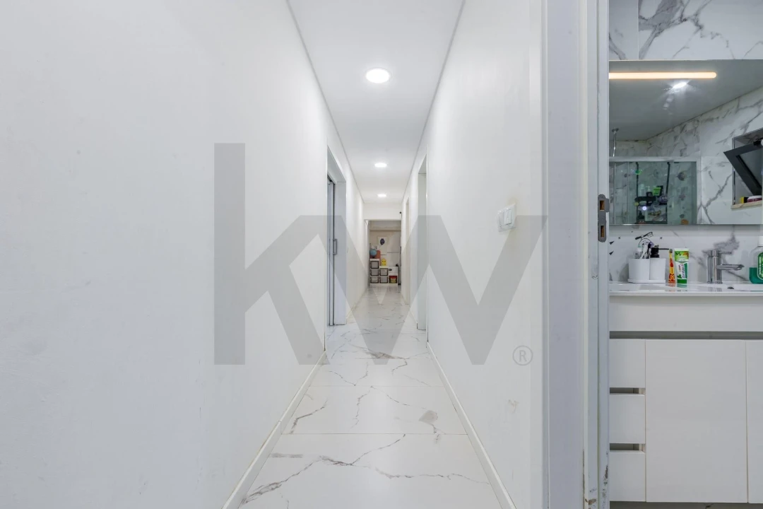 Moradia T5 para Venda em Charneca de Caparica e Sobreda Foto 10