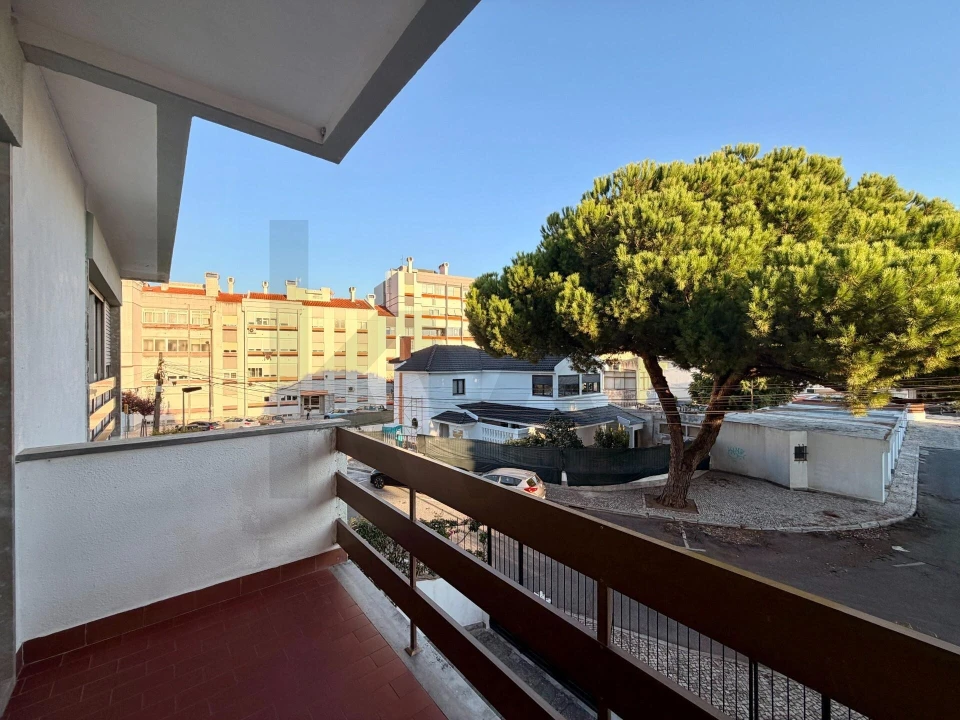 Moradia T4 para Venda em Algés, Linda-A-Velha e Cruz Quebrada-Dafundo Foto 32