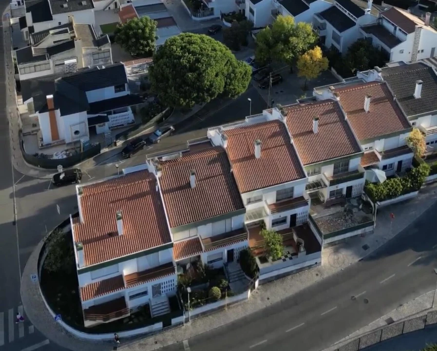 Moradia T4 para Venda em Algés, Linda-A-Velha e Cruz Quebrada-Dafundo Foto 56