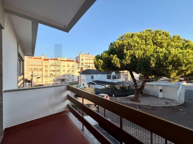 Moradia T4 para Venda em Algés, Linda-A-Velha e Cruz Quebrada-Dafundo Foto 32