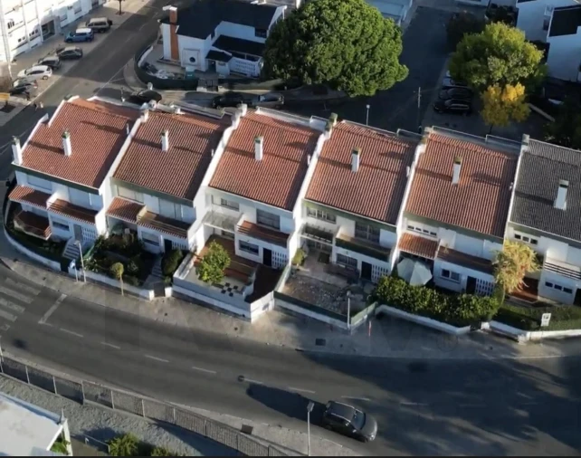 Moradia T4 para Venda em Algés, Linda-A-Velha e Cruz Quebrada-Dafundo Foto 57