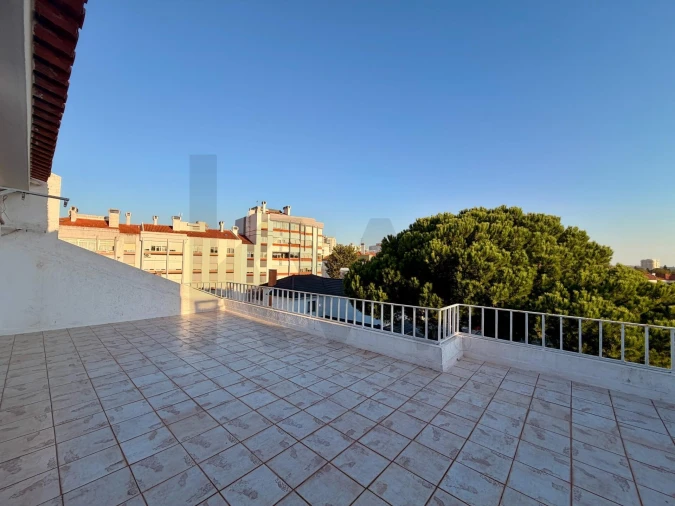 Moradia T4 para Venda em Algés, Linda-A-Velha e Cruz Quebrada-Dafundo Foto 42