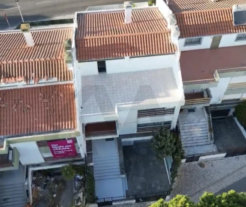 Moradia T4 para Venda em Algés, Linda-A-Velha e Cruz Quebrada-Dafundo Foto 43