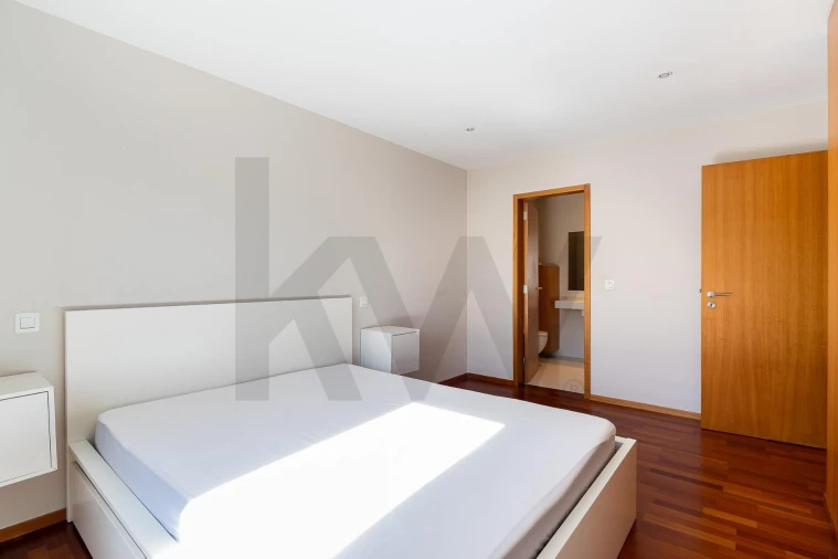 Apartamento T2 para Venda em Vila Nova da Telha Foto 17