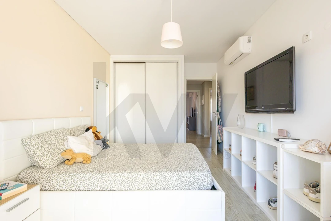 Apartamento T3 para Venda em Corroios Foto 32