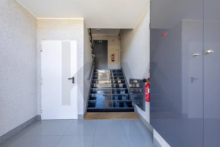 Apartamento T3 para Venda em Corroios Foto 41
