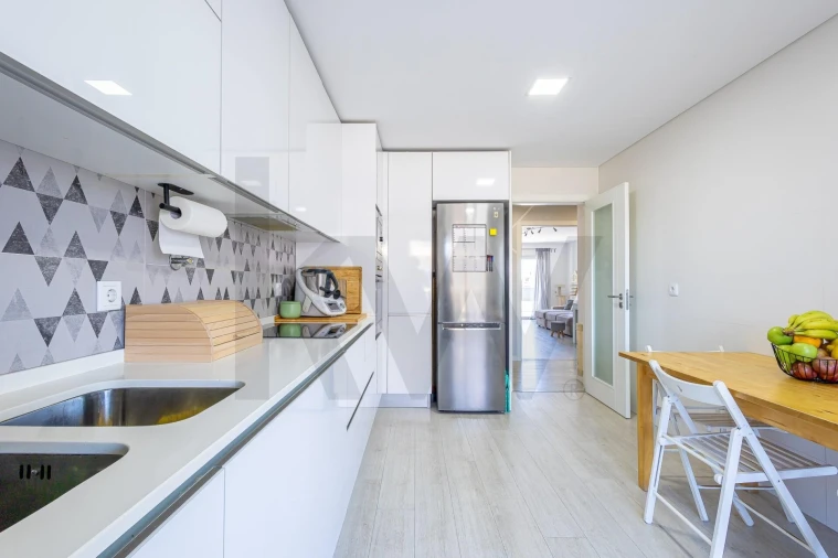 Apartamento T3 para Venda em Corroios Foto 14