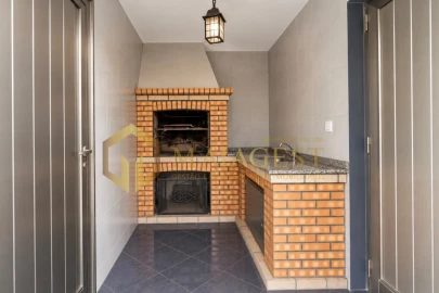 Moradia T3 para Venda em Serzedo e Perosinho