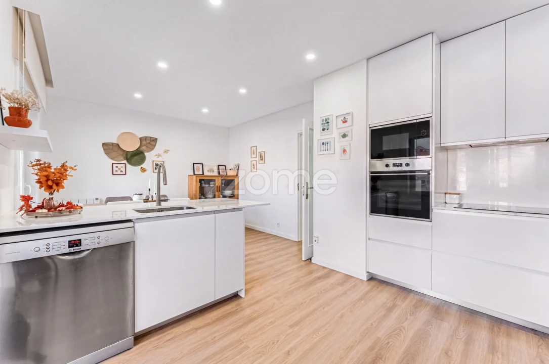 Apartamento T3 para Venda em Espinho Foto 11