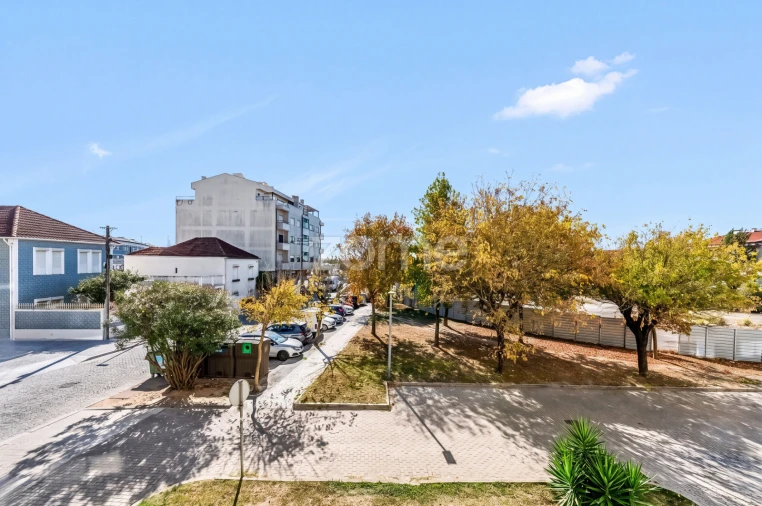 Apartamento T3 para Venda em Espinho Foto 21