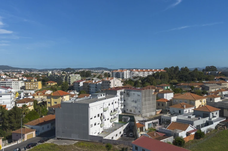 Apartamento T1 para Venda em Oliveira do Douro Foto 23