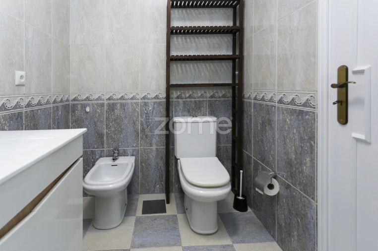 Apartamento T1 para Venda em Oliveira do Douro Foto 15