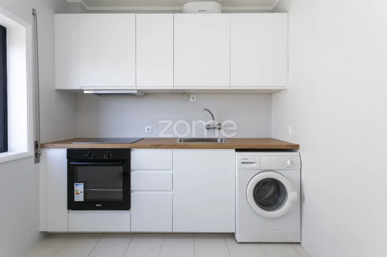 Apartamento T1 para Venda em Oliveira do Douro Foto 10