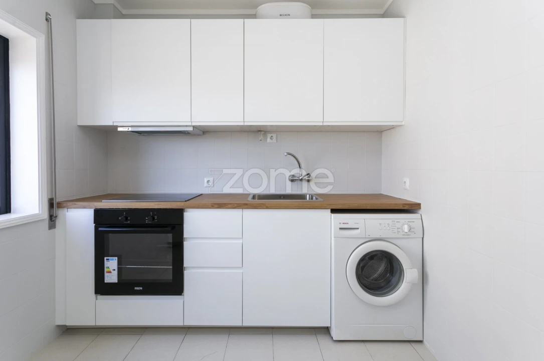 Apartamento T1 para Venda em Oliveira do Douro Foto 10
