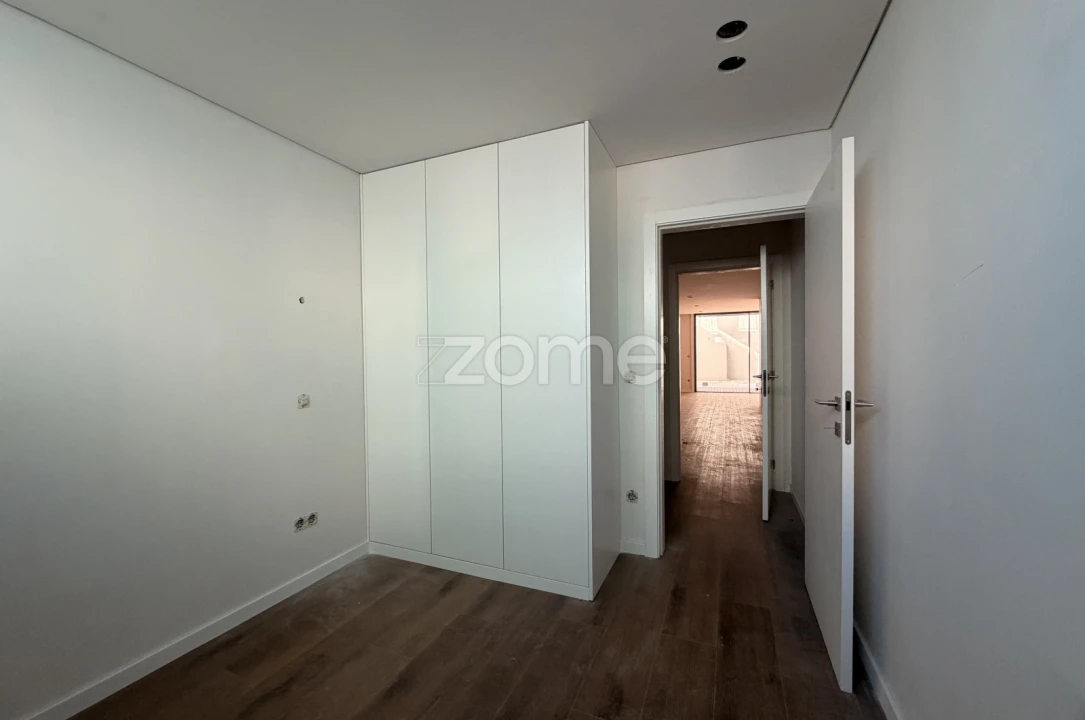 Apartamento T2 para Venda em Mafamude e Vilar do Paraíso Foto 21
