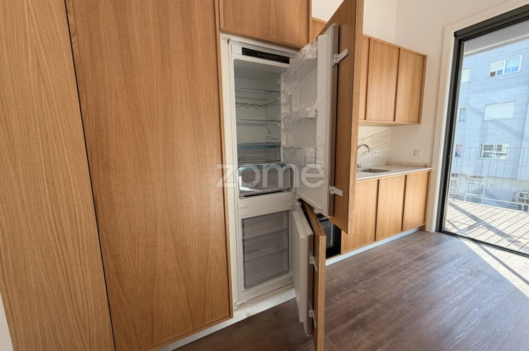 Apartamento T1 para Venda em Mafamude e Vilar do Paraíso Foto 16