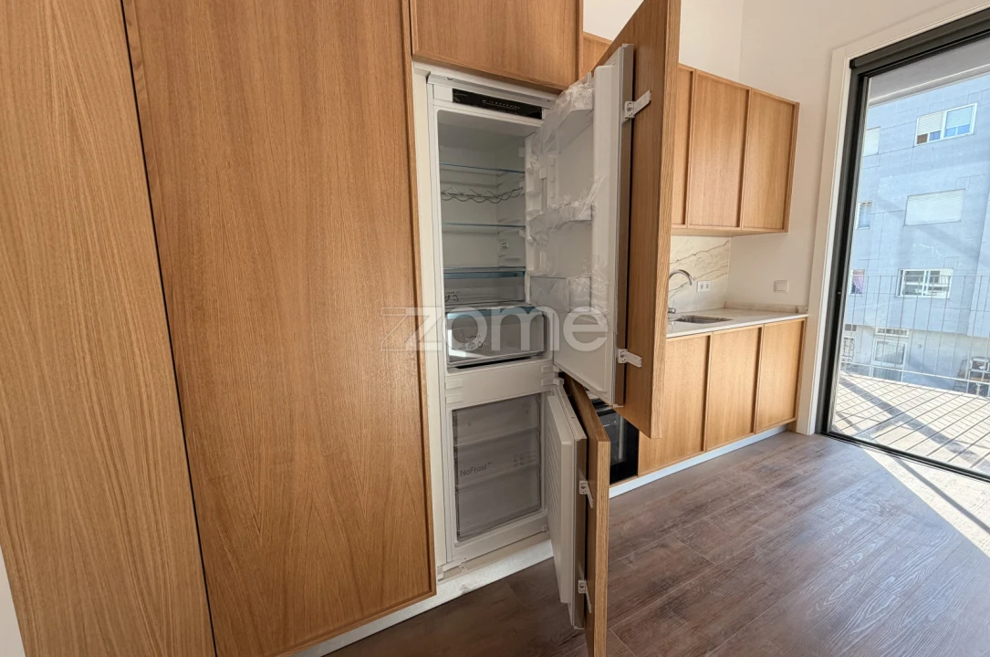 Apartamento T1 para Venda em Mafamude e Vilar do Paraíso Foto 16