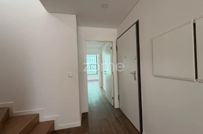Apartamento T2 para Venda em Mafamude e Vilar do Paraíso