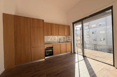Apartamento T2 para Venda em Mafamude e Vilar do Paraíso