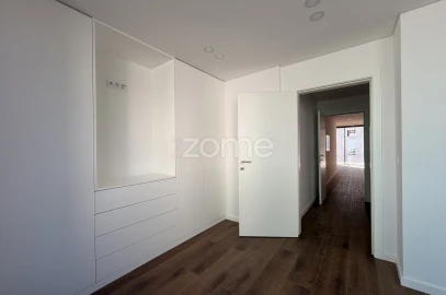 Apartamento T2 para Venda em Mafamude e Vilar do Paraíso