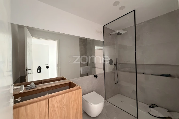 Apartamento T2 para Venda em Mafamude e Vilar do Paraíso Foto 29