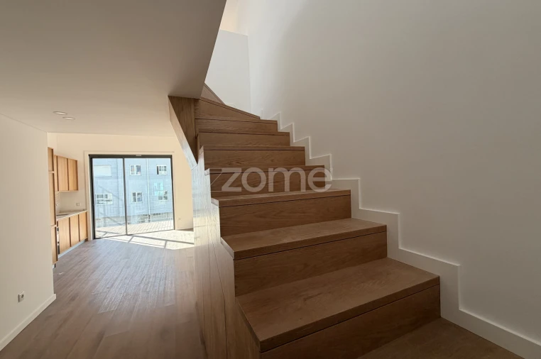 Apartamento T2 para Venda em Mafamude e Vilar do Paraíso Foto 35
