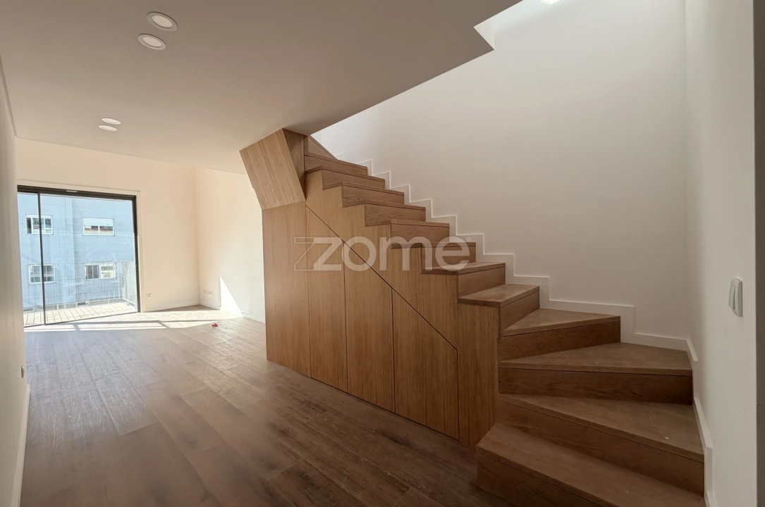 Apartamento T2 para Venda em Mafamude e Vilar do Paraíso Foto 14