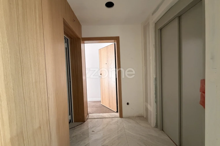 Apartamento T1 para Venda em Mafamude e Vilar do Paraíso Foto 8