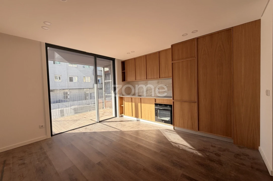 Apartamento T1 para Venda em Mafamude e Vilar do Paraíso Foto 12