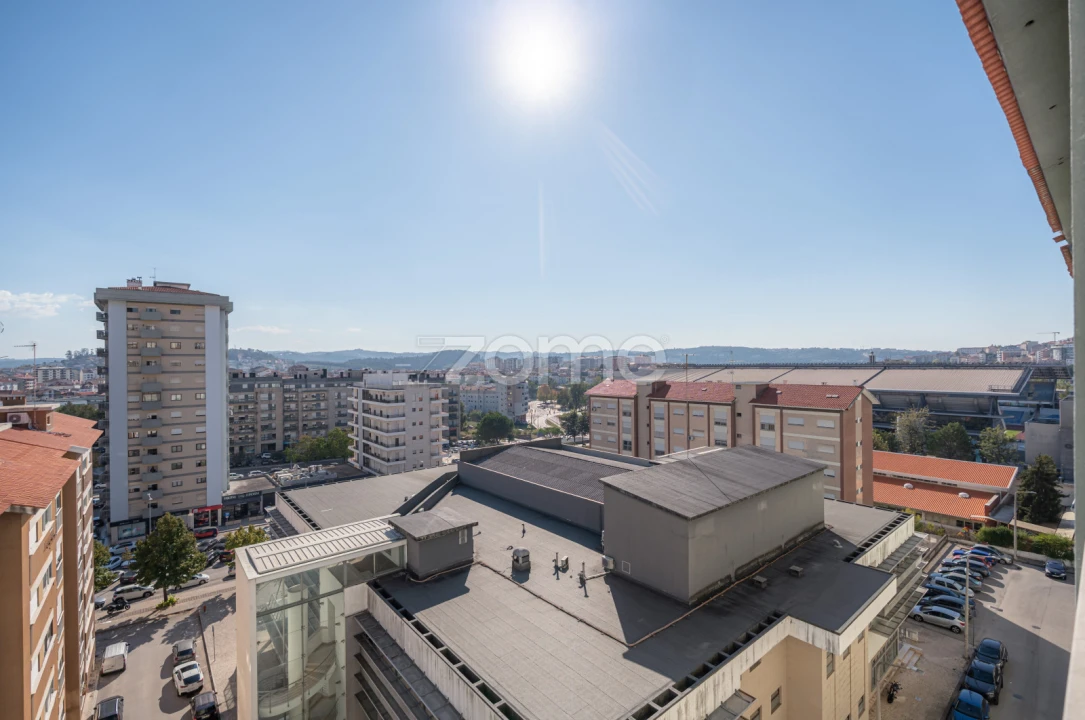 Apartamento T2 para Venda em Santo Antonio dos Olivais Foto 18