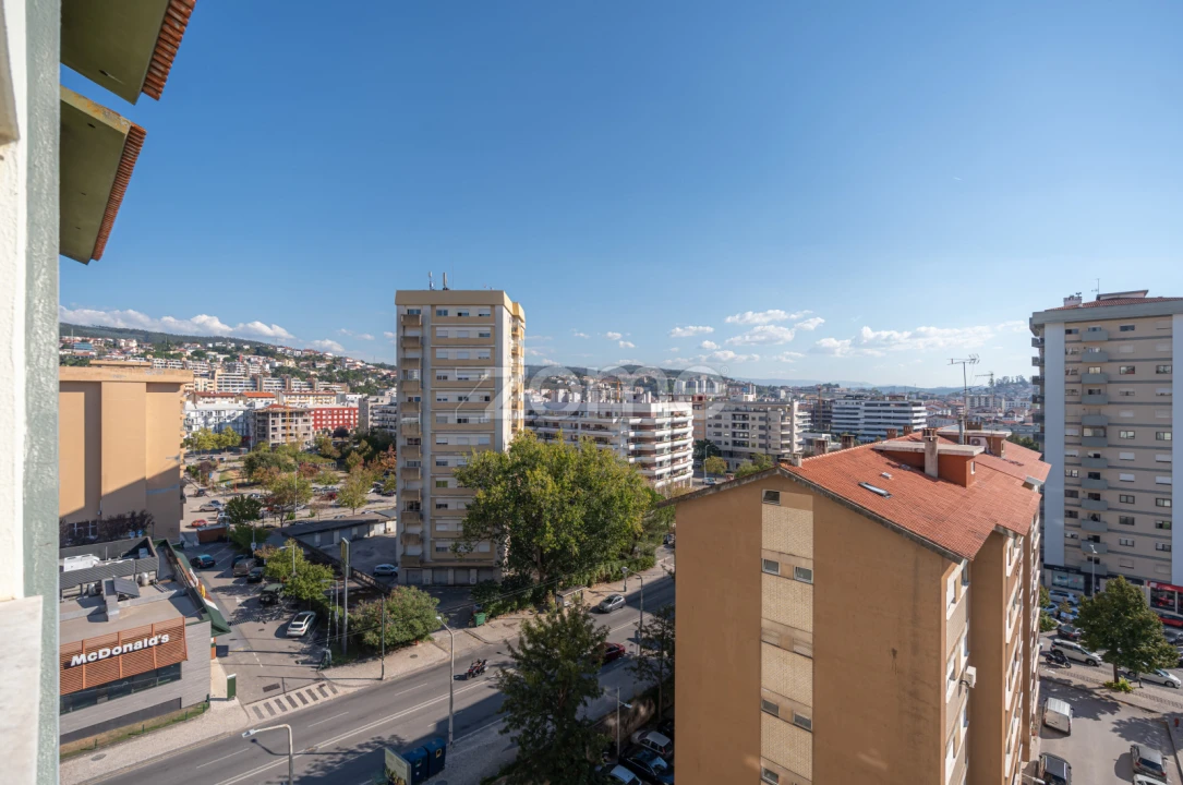 Apartamento T2 para Venda em Santo Antonio dos Olivais Foto 15