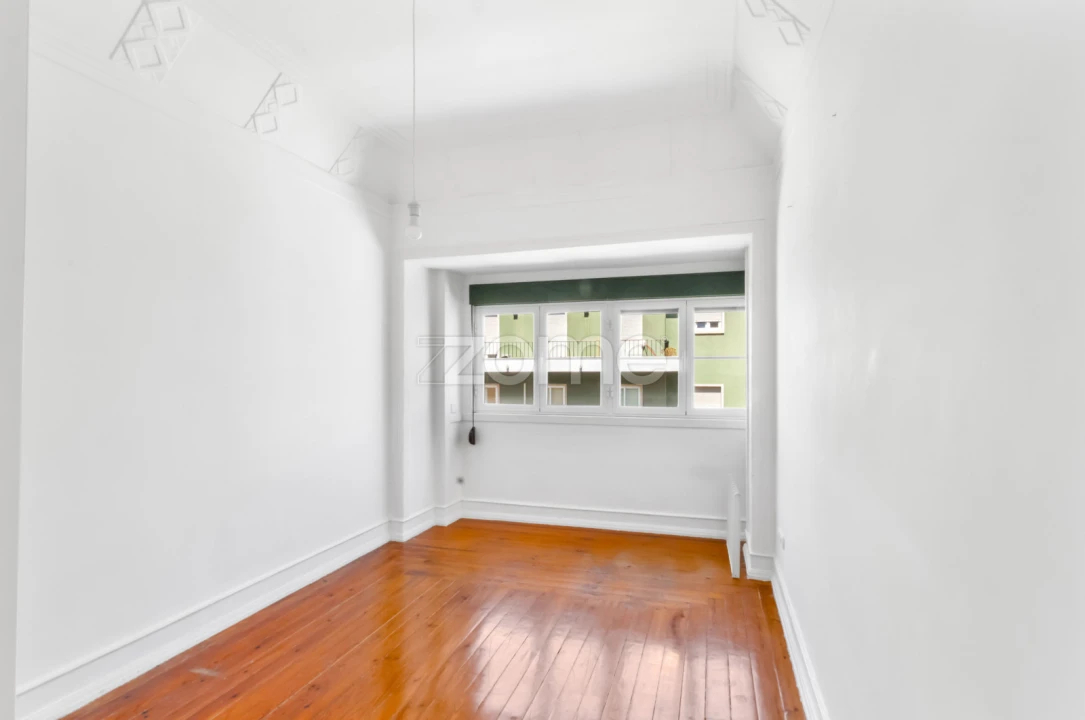 Apartamento T3 para Venda em Arroios Foto 1