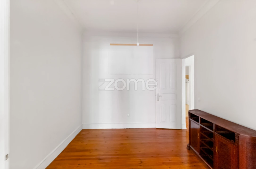 Apartamento T3 para Venda em Arroios Foto 7
