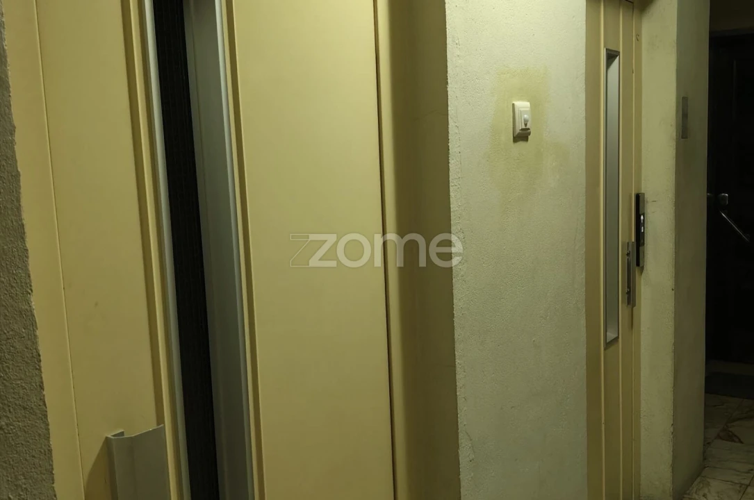 Apartamento T2 para Venda em Alvalade Foto 15