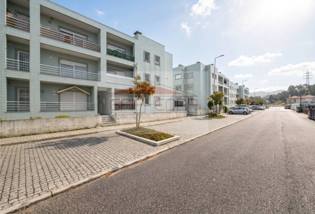 Apartamento T3 para Venda em Canelas Foto 2