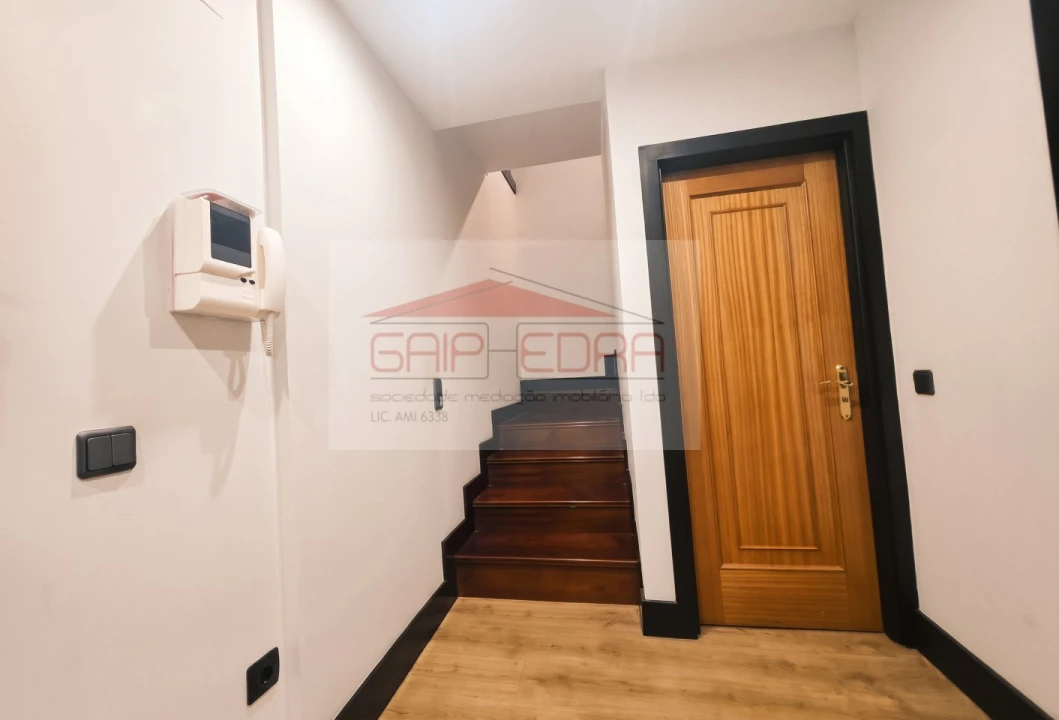 Apartamento T3 para Venda em Canelas Foto 9