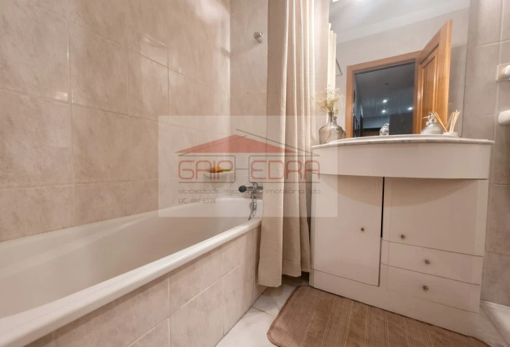 Apartamento T3 para Venda em Canelas Foto 18
