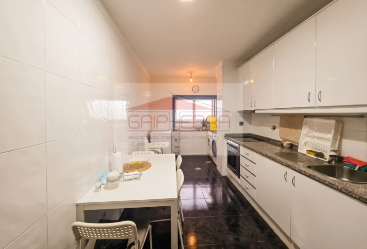 Apartamento T3 para Venda em Canelas Foto 4