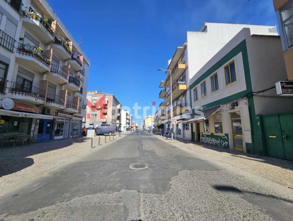 Apartamento T3 para Venda em Alto do Seixalinho, Santo André e Verderena Foto 1